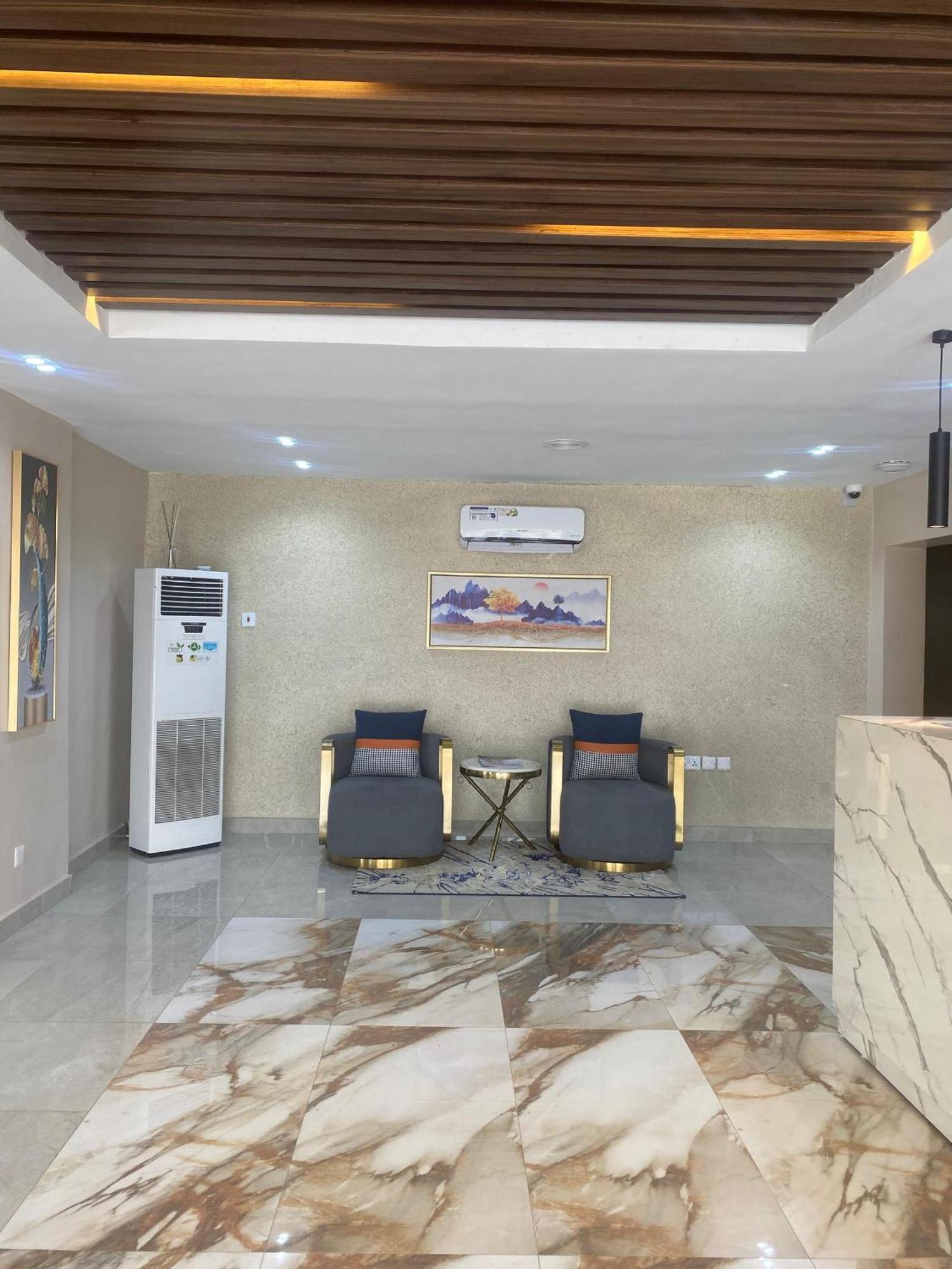Blue Orange Hotel And Towers Shomolu Exterior foto